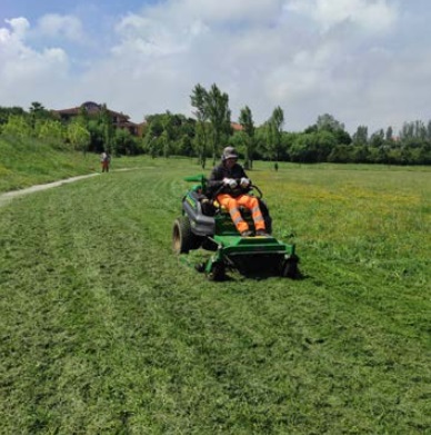 Taglio erba meccanizzato
